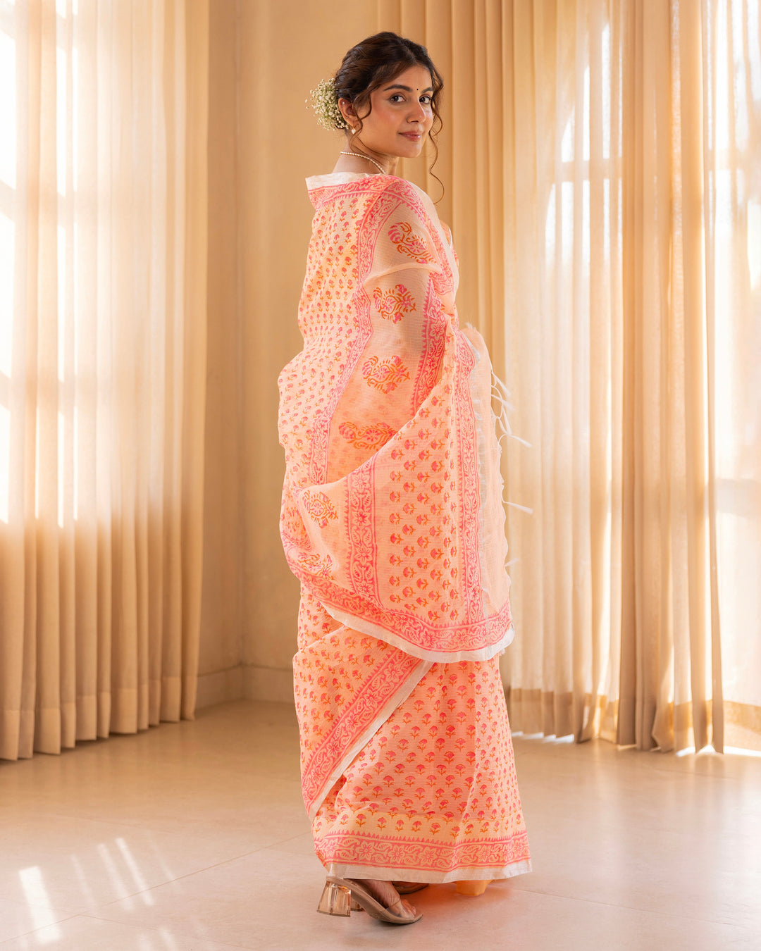 Aarohi Light Yellow Doria Printed Saree