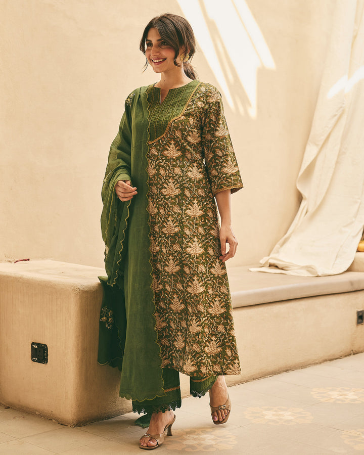 Kalyaa Green Cotton Printed Suit Set