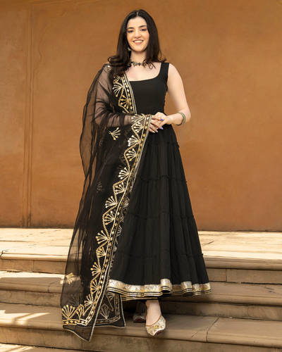 Black - Plain - Salwar Kameez: Buy Designer Indian Suits for Women Online |  Utsav Fashion