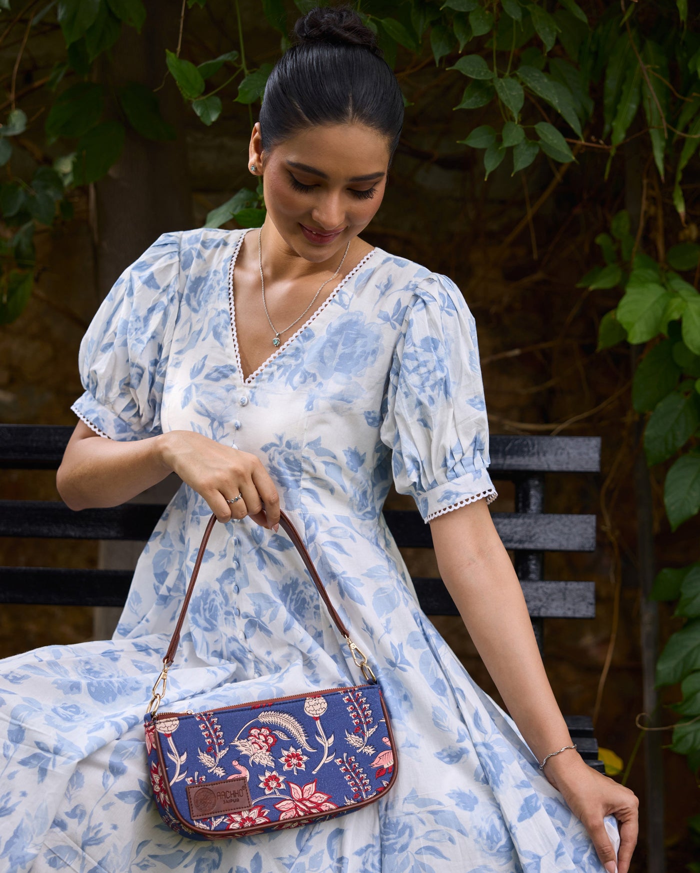 Maranta Blue Baguette Bag