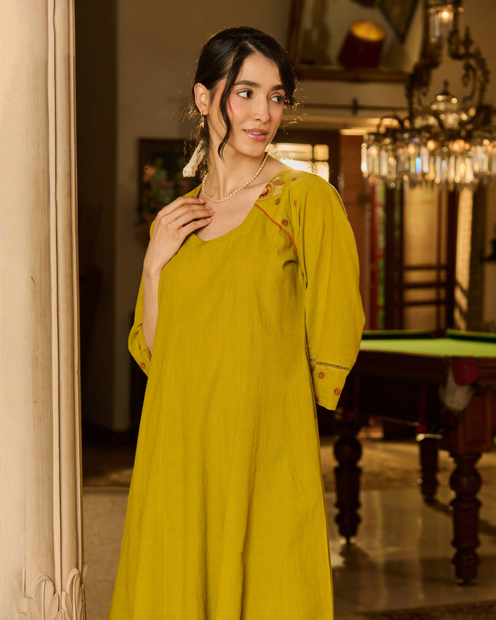 Shila Green Embroidered Cotton Kurta Set