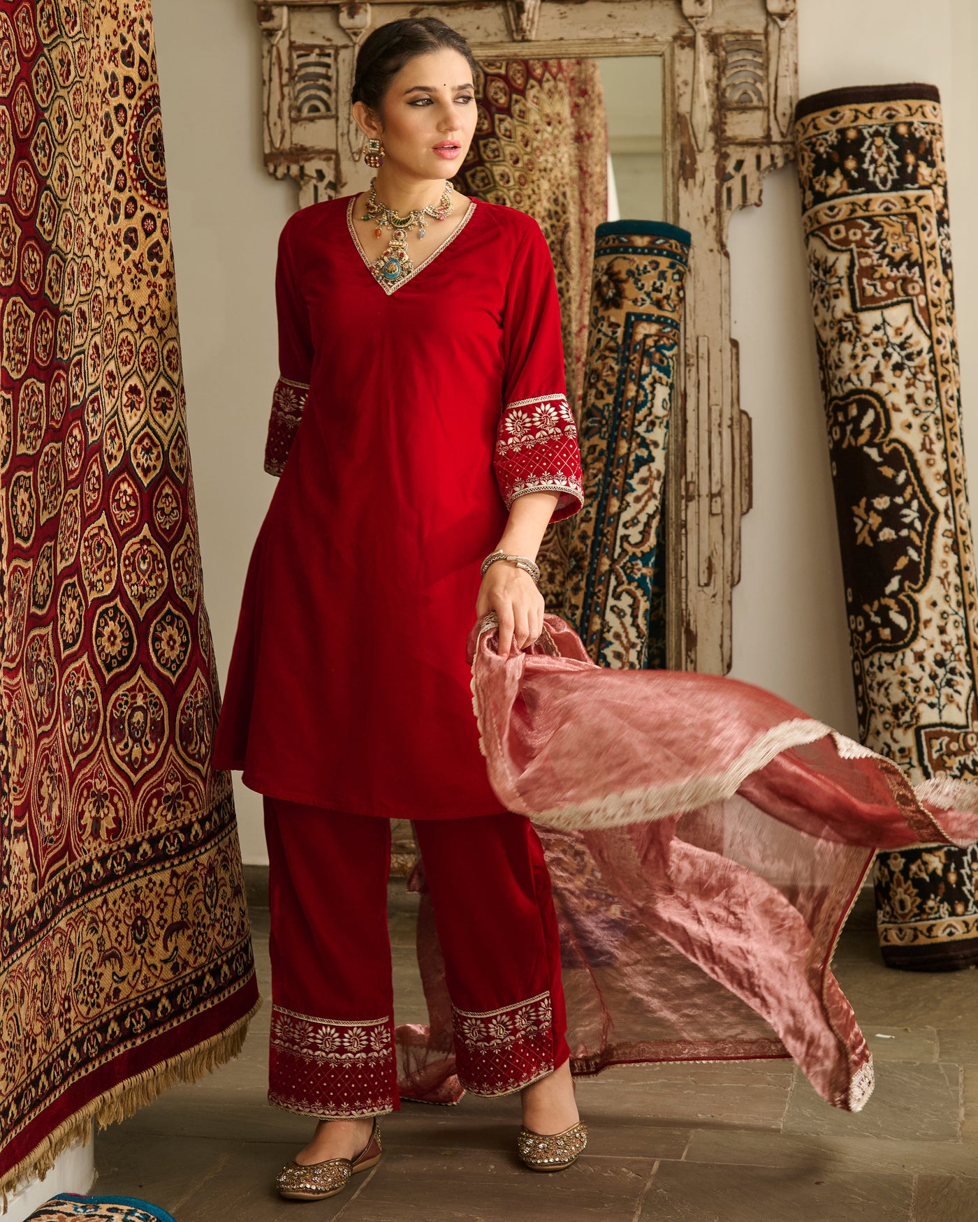 Dariki Red Embroidered Velvet Suit Set