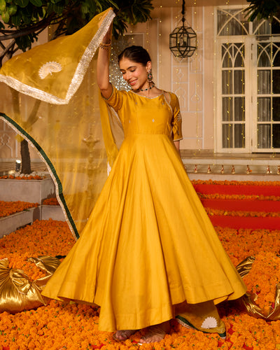 Noorani Yellow Solid Chanderi Suit Set