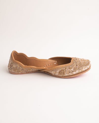 Jashn White Handcrafted Jutti