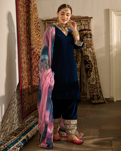 Amodini Blue Solid Velvet Suit Set