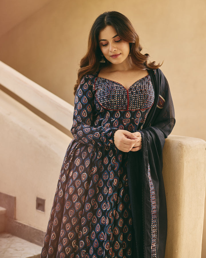 Vera Black Cotton Printed Suit Set