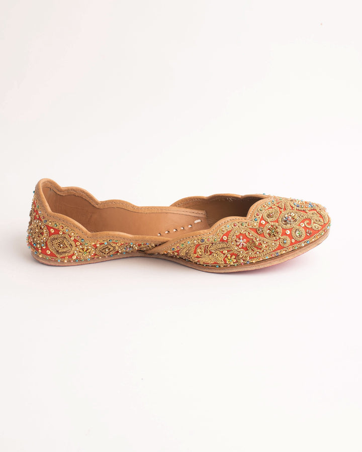Hunar Red Handcrafted Jutti