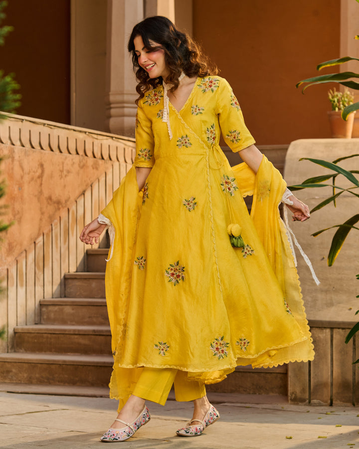 Kesari Yellow Embroidered Doria Suit Set