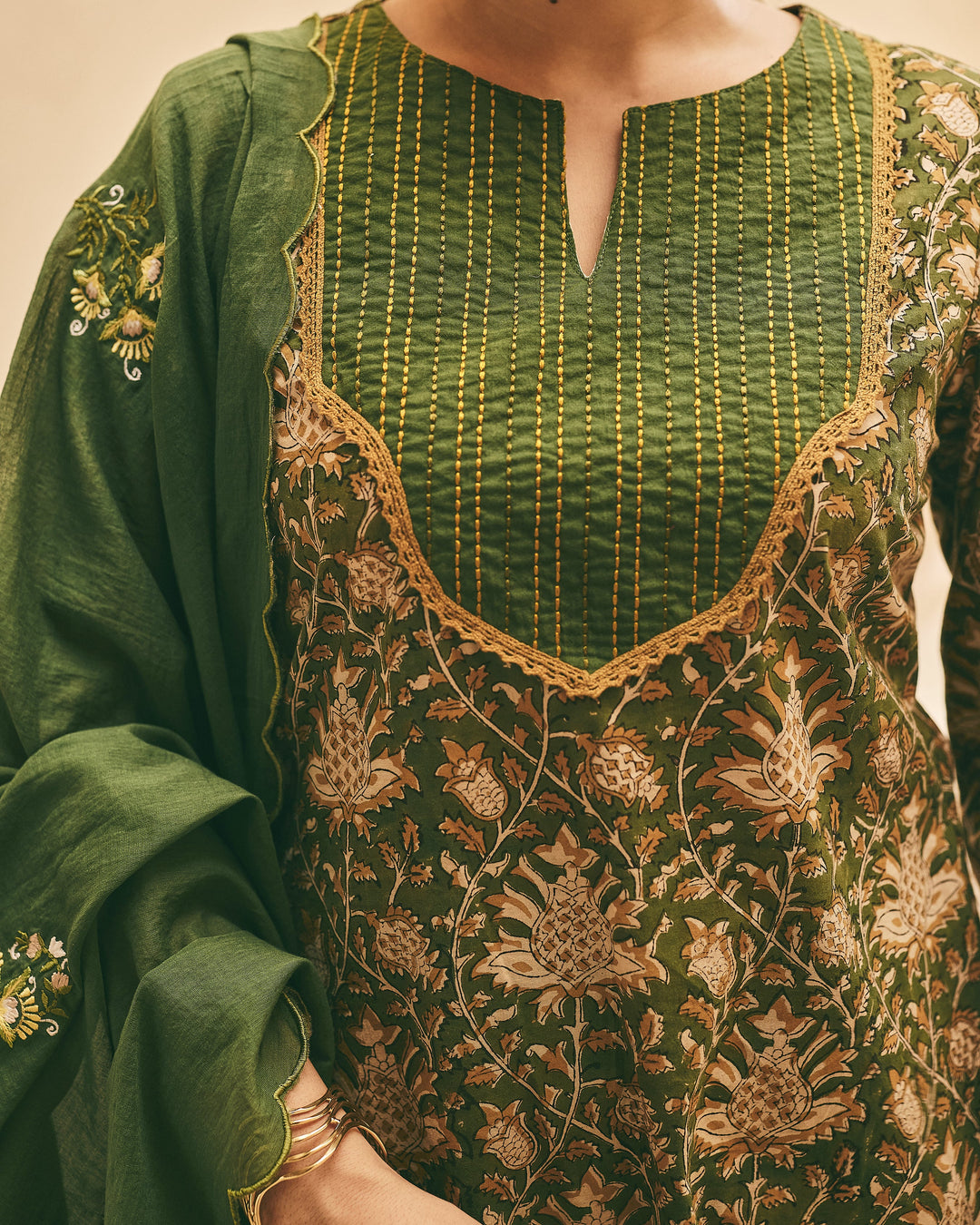 Kalyaa Green Cotton Printed Suit Set