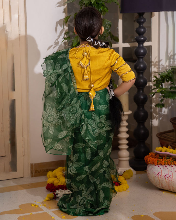 Dua Green Bandhani Organza Pre Draped Saree
