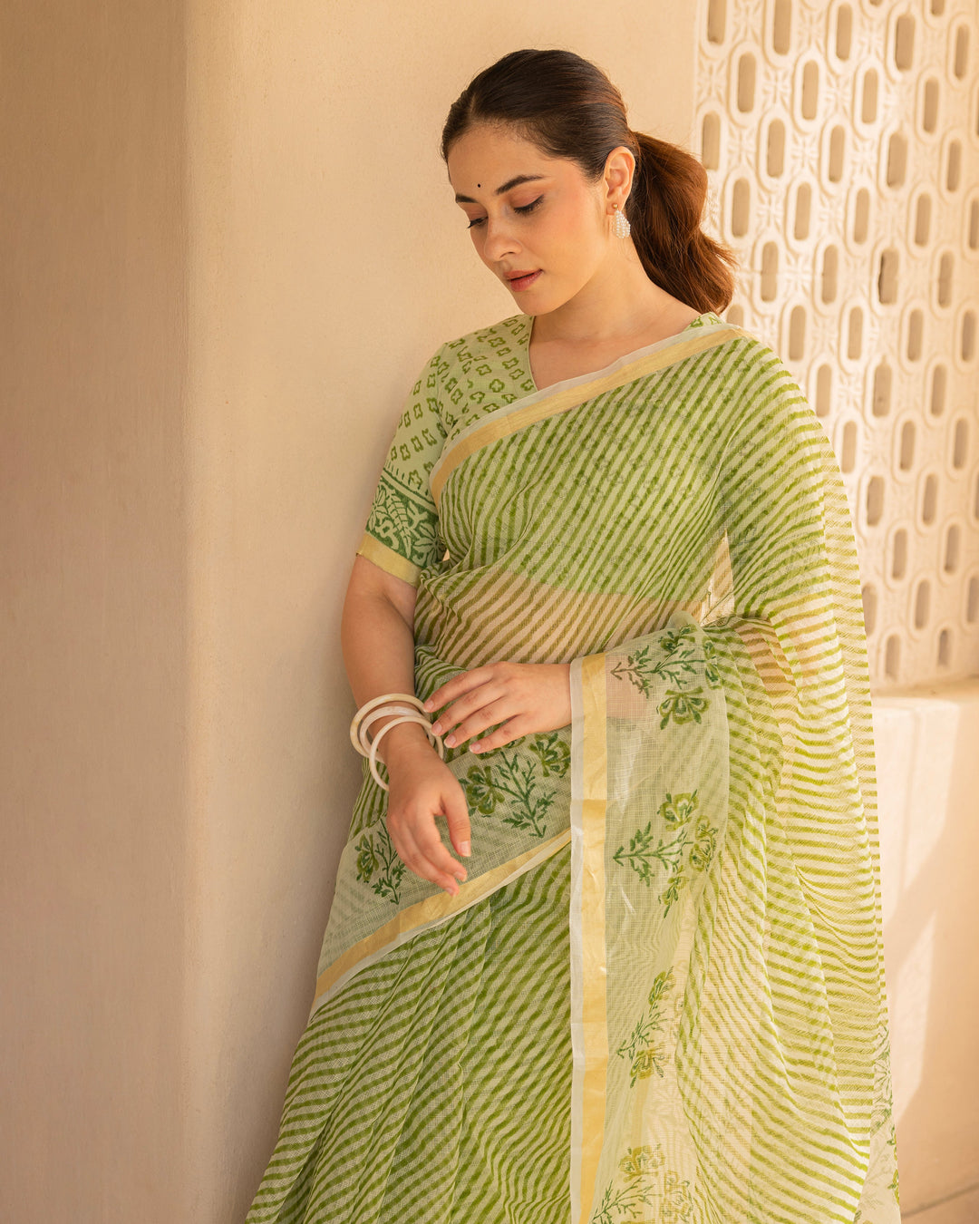 Ruhina Light Green Doria Printed Saree