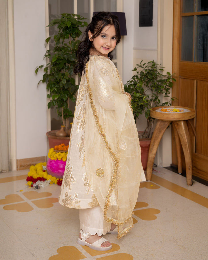 Coco Cream Solid Jacquard Suit Set