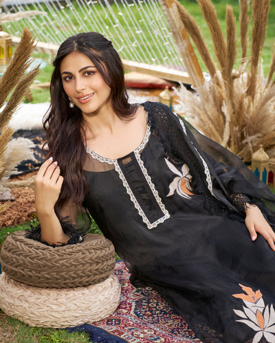 Vrutti Black Applique Organza Kurta Set