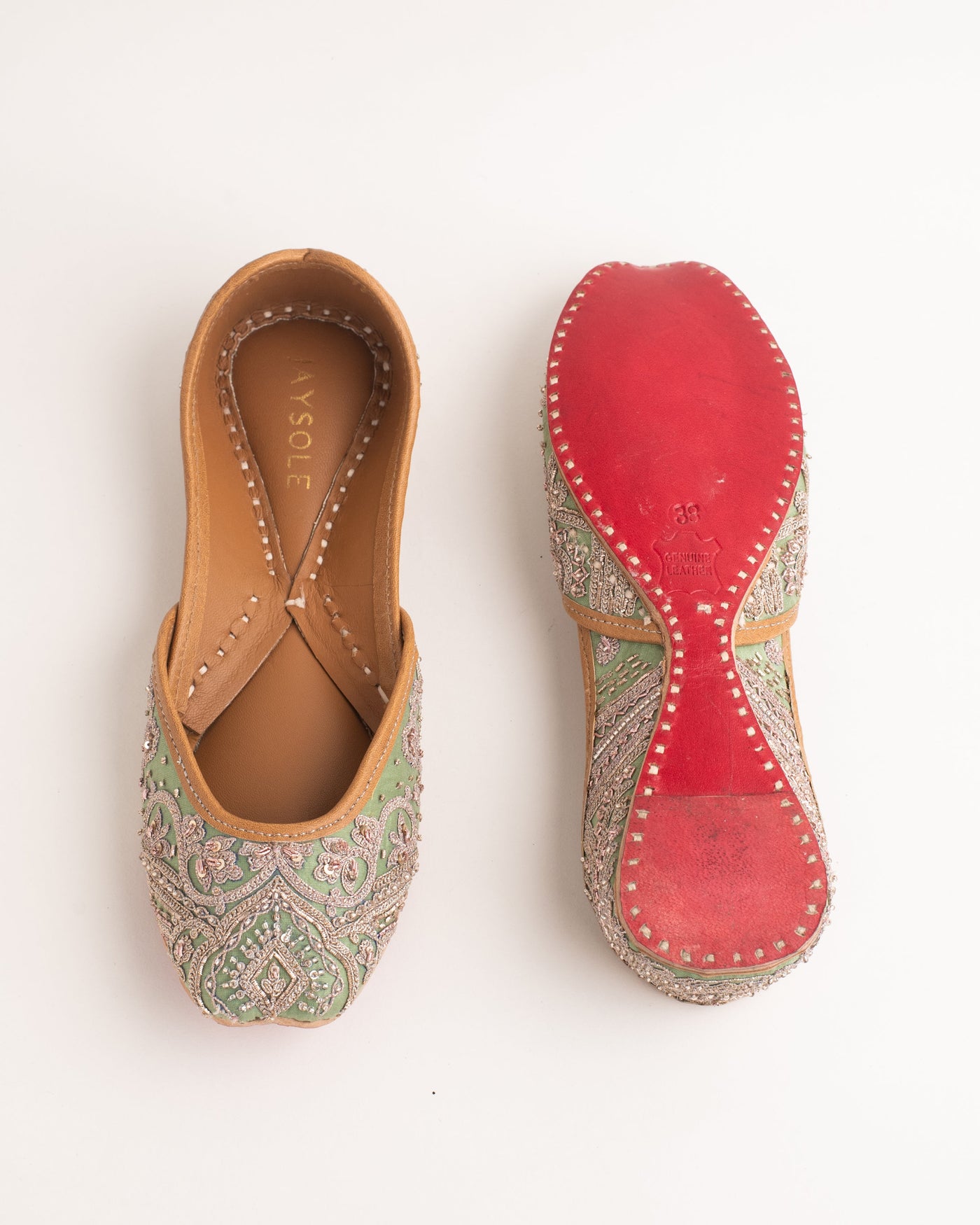 Taabir Sage Handcrafted Jutti