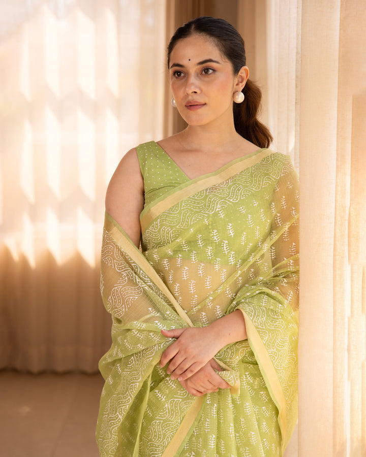 Iraaya Green Doria Printed Saree