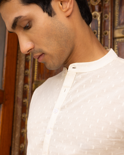 Yug Off White Solid Dobby Kurta