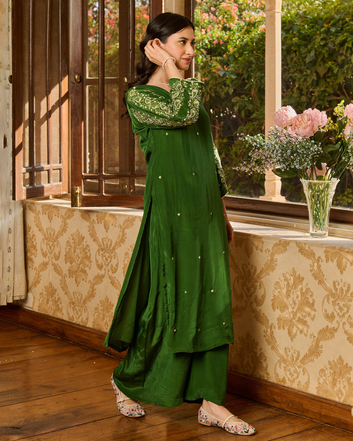 Nish Green Embroidered Crepe Kurta Set