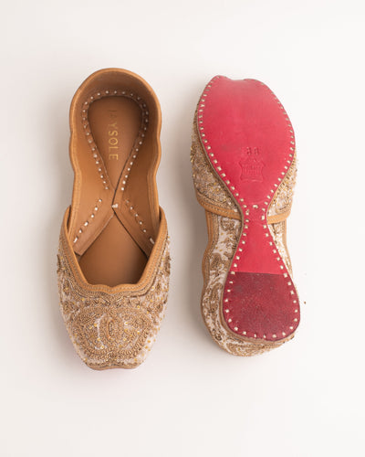 Jashn White Handcrafted Jutti