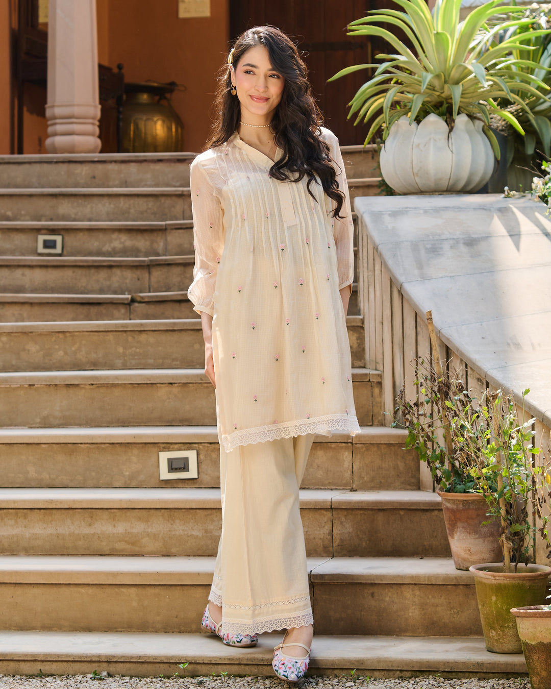 Mila Off White Embroidered Doria Kurta Set