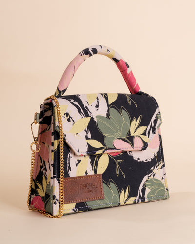 Camellia Black Chiq Bag