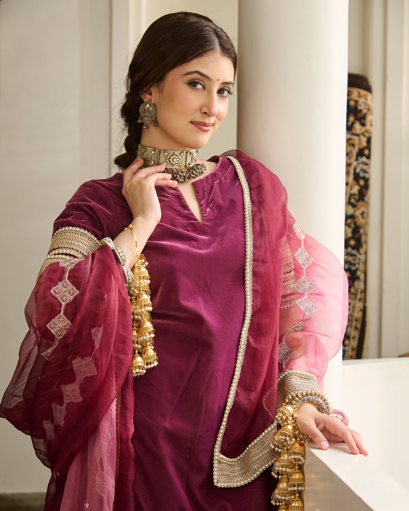 Ojasvini Mauve Solid Velvet Farsi Salwar Set