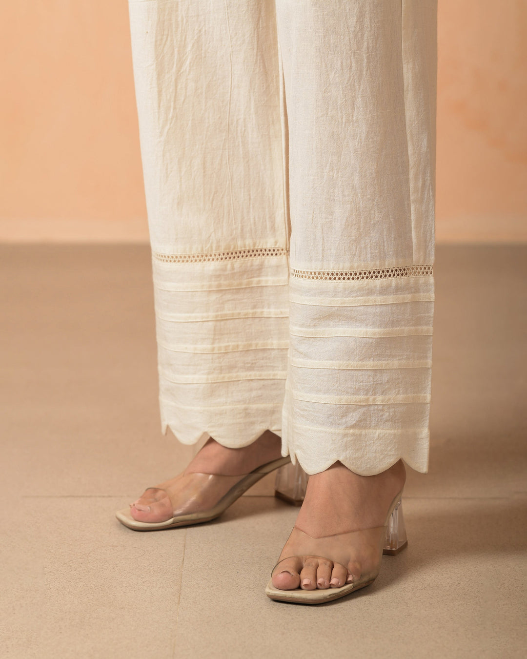 Kairi Cream Cotton Solid Pants