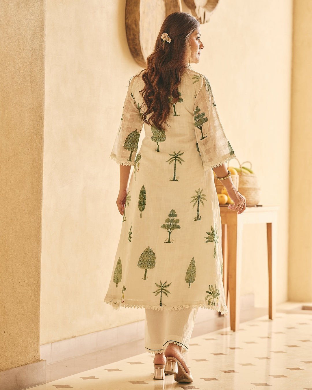 Tree Off White Cotton Big Checks Printed Kurta Set