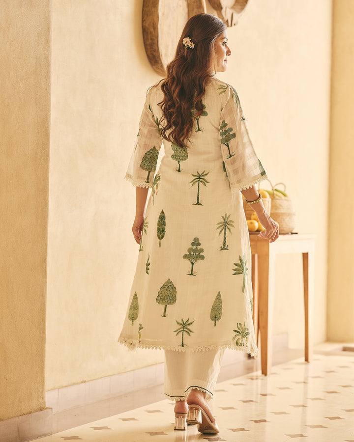 Tree Off White Cotton Big Checks Printed Kurta Set