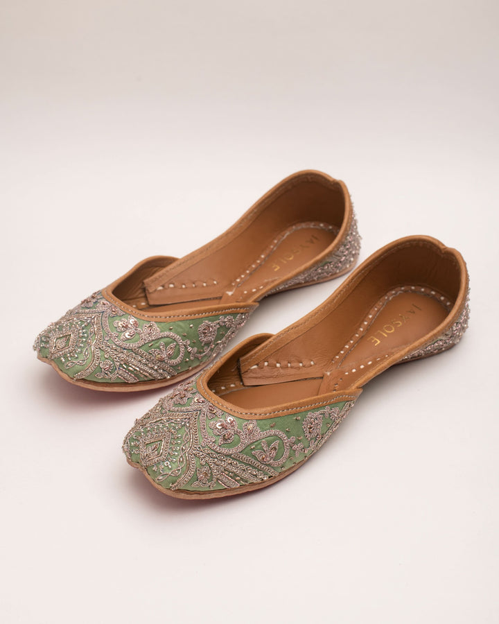 Taabir Sage Handcrafted Jutti