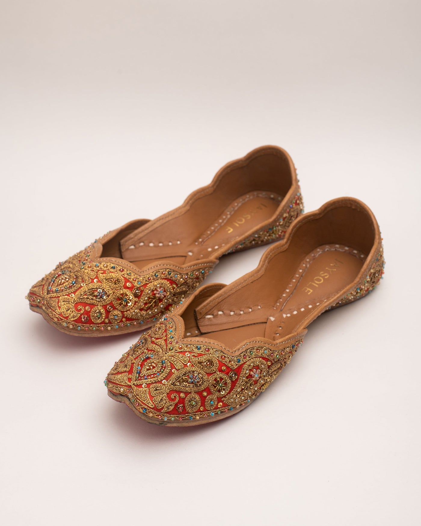 Hunar Red Handcrafted Jutti