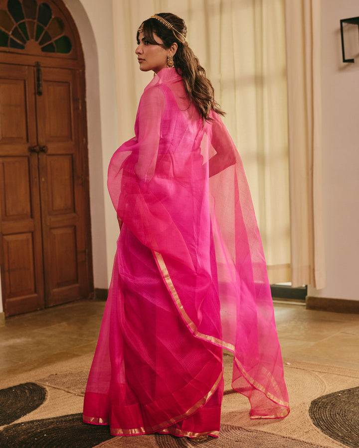 Kesariya Pink Doria Tie Dye Saree
