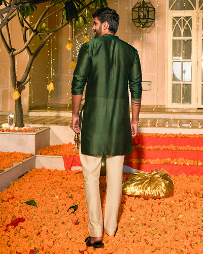 Devrat Dark Green Embroidered Chanderi Kurta