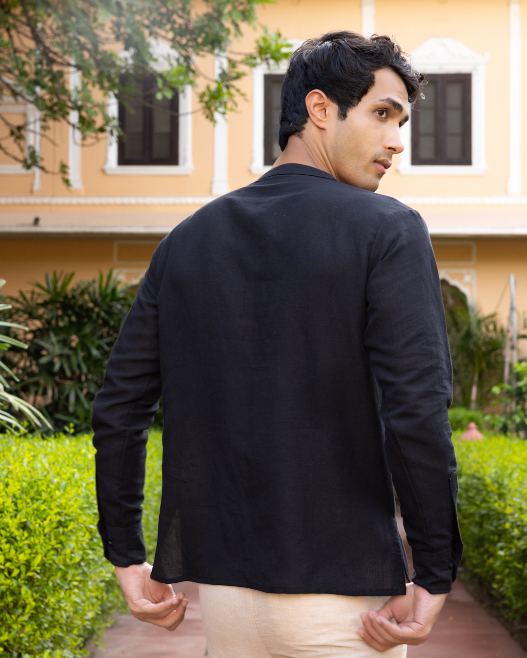 Aariv Black Solid Cotton Flex Kurta