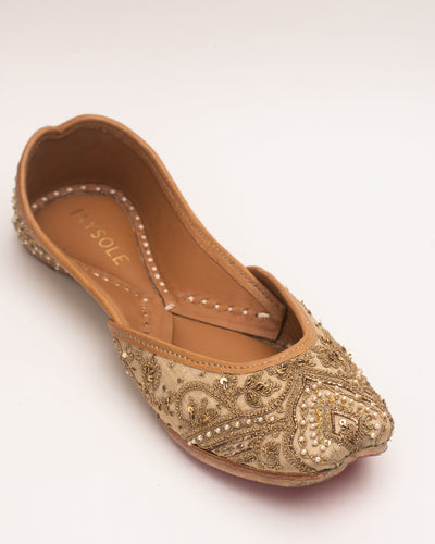 Mehru Beige Handcrafted Jutti