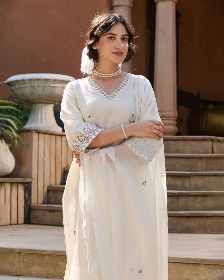 Sera Off White Embroidered Chanderi Suit Set