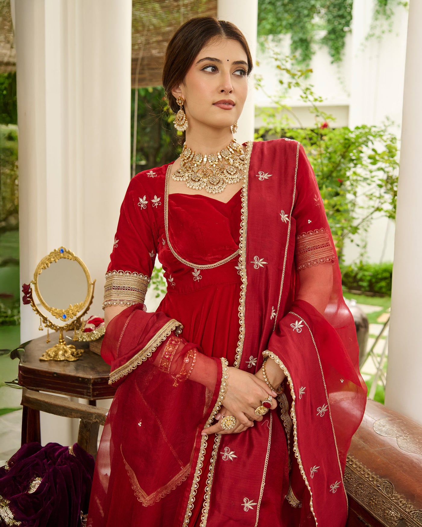 Viti Red Embroidered Velvet Suit Set
