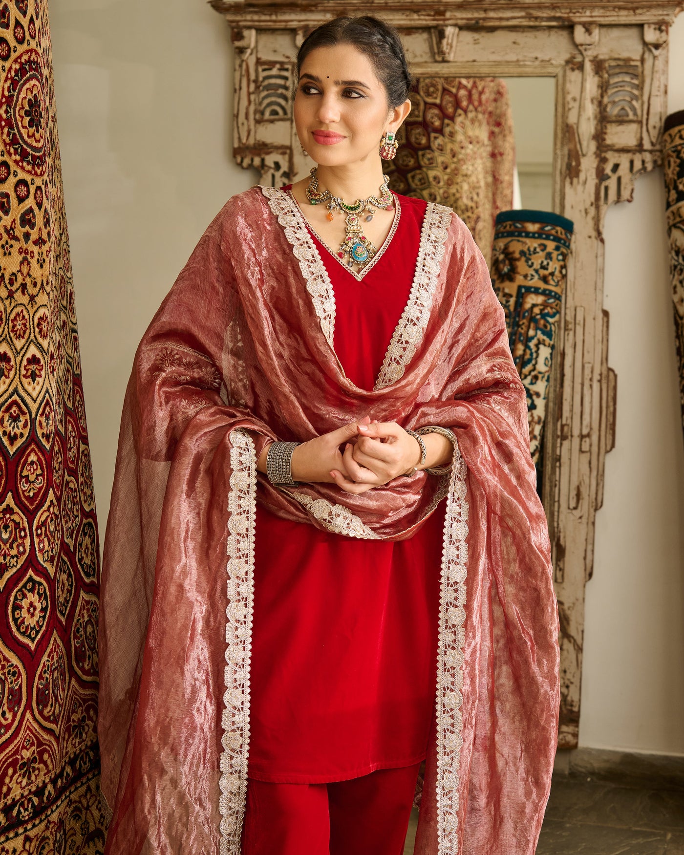 Dariki Red Embroidered Velvet Suit Set