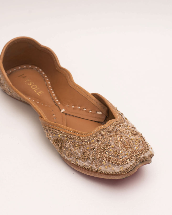 Jashn White Handcrafted Jutti