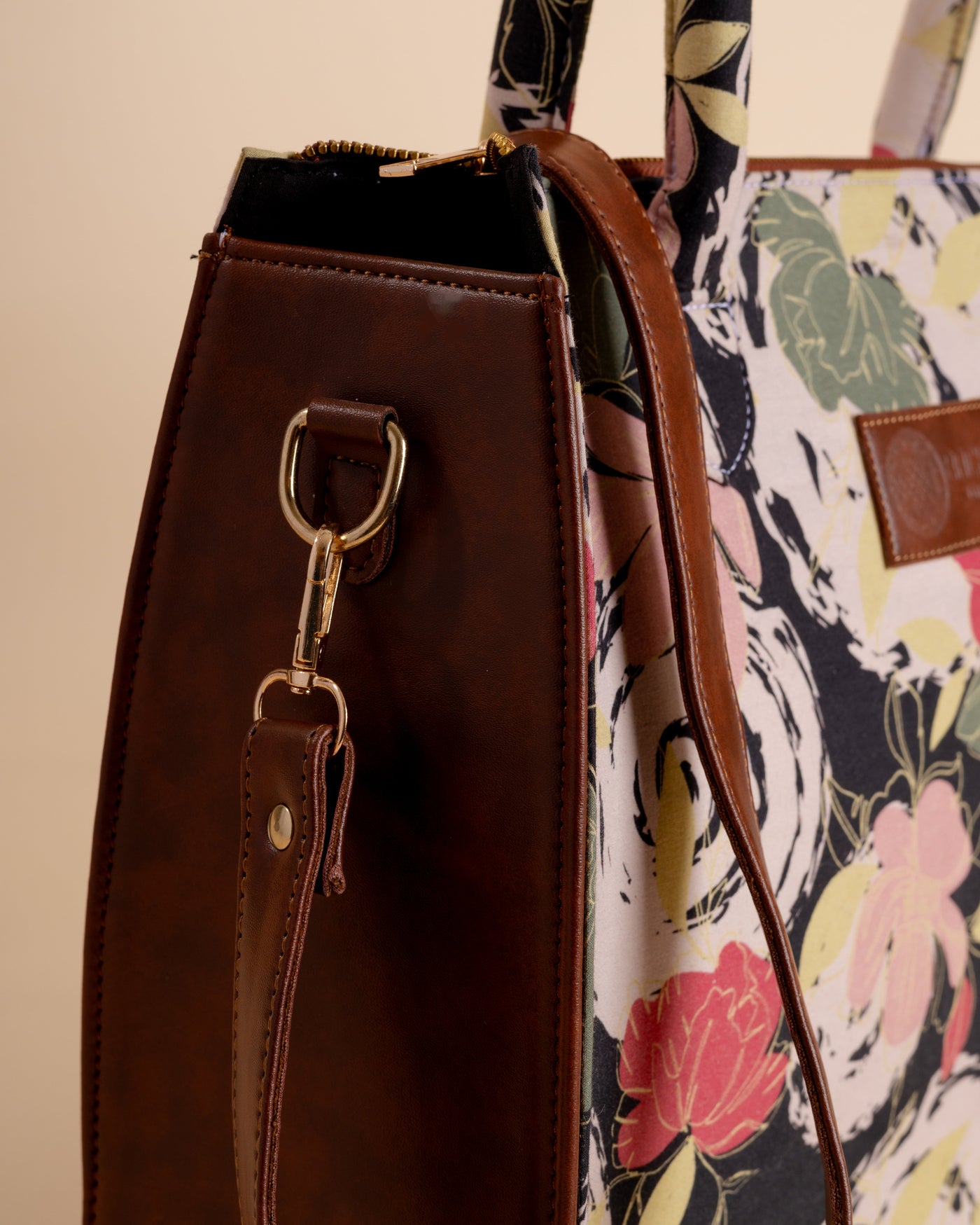 Poppy Pop Black Shoulder Bag
