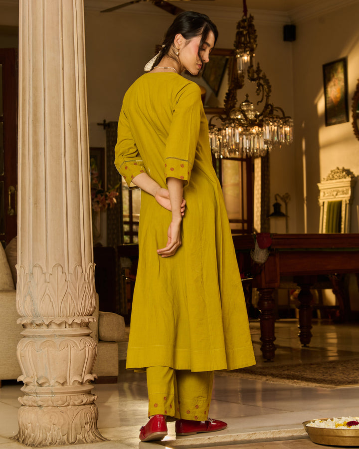 Shila Green Embroidered Cotton Kurta Set