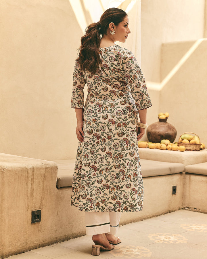 Liza White Cotton Printed kurta Set
