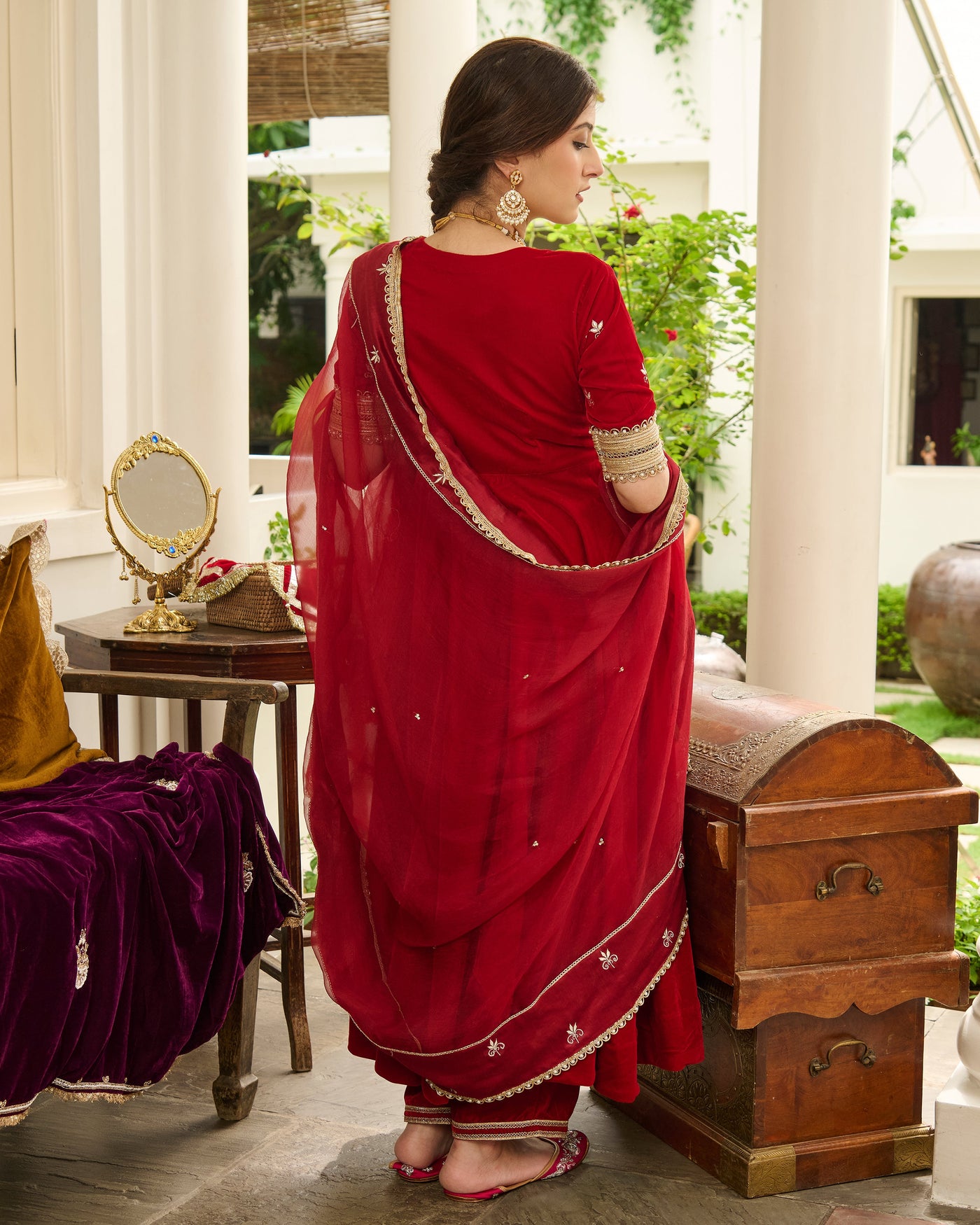 Viti Red Embroidered Velvet Suit Set