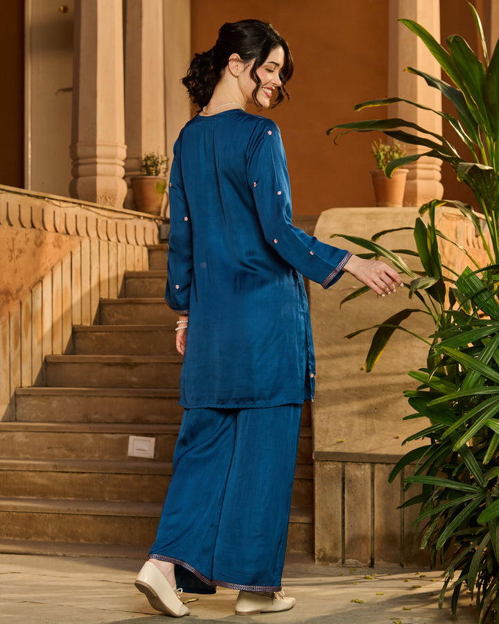 Zuri Blue Embroidered Crepe Kurta Set