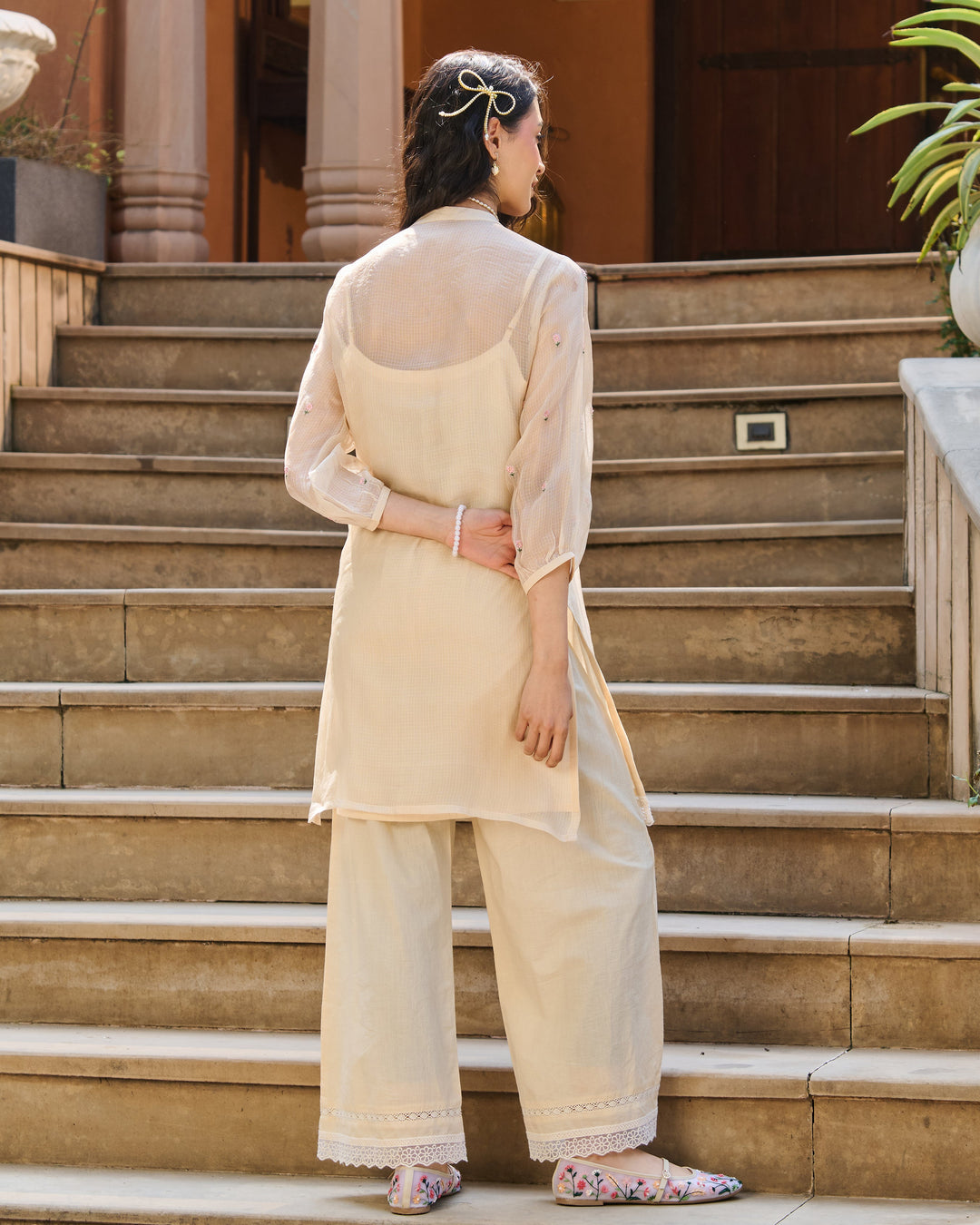 Mila Off White Embroidered Doria Kurta Set