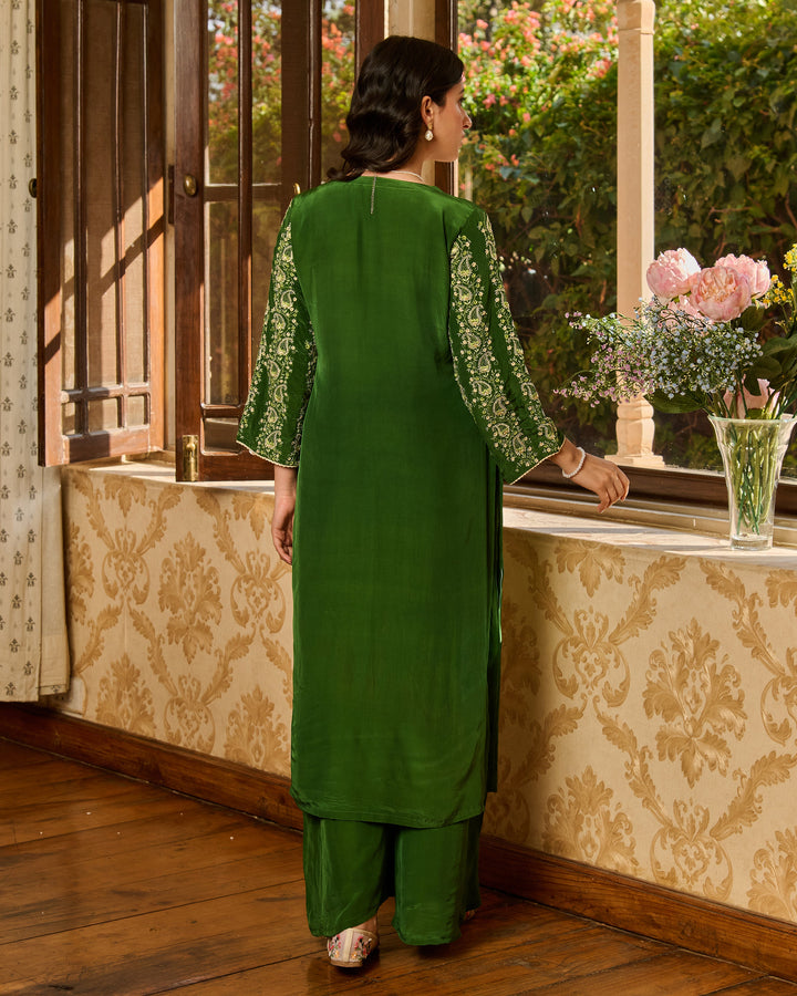 Nish Green Embroidered Crepe Kurta Set