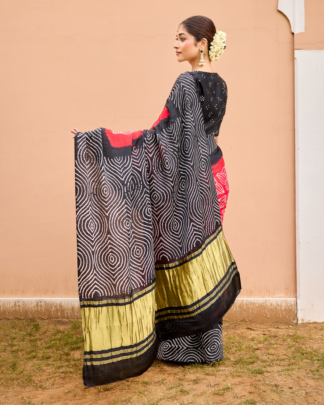 Rate Black Gajji Silk Bandhej Saree