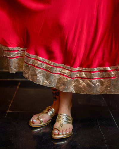 Utsav Gold Solid Kolha Flats
