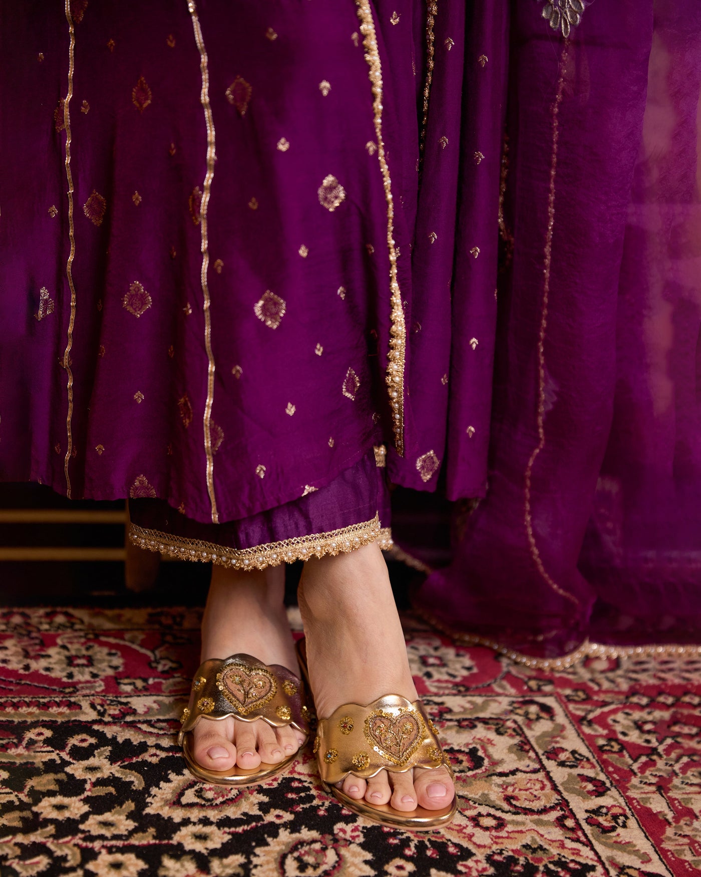 Jugnu Golden Handcrafted Heels