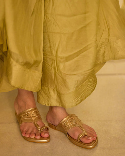 Jashn Rosegold Solid Kolha Flats 