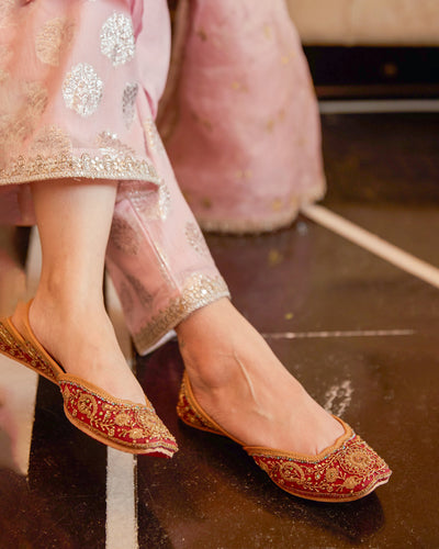 Marwa Maroon Handcrafted Jutti
